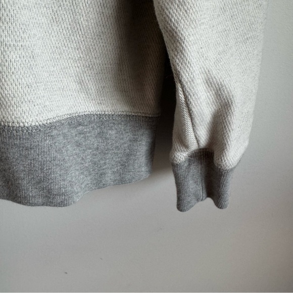 Men’s Old Navy Sweater - Picture 4 of 5